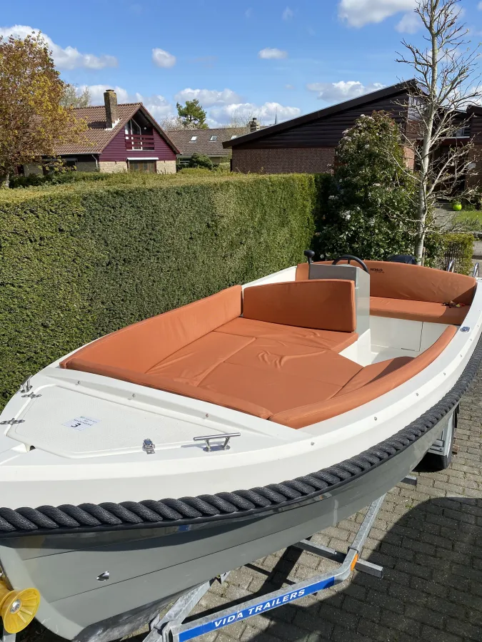 Polyester Sloop Remus 480