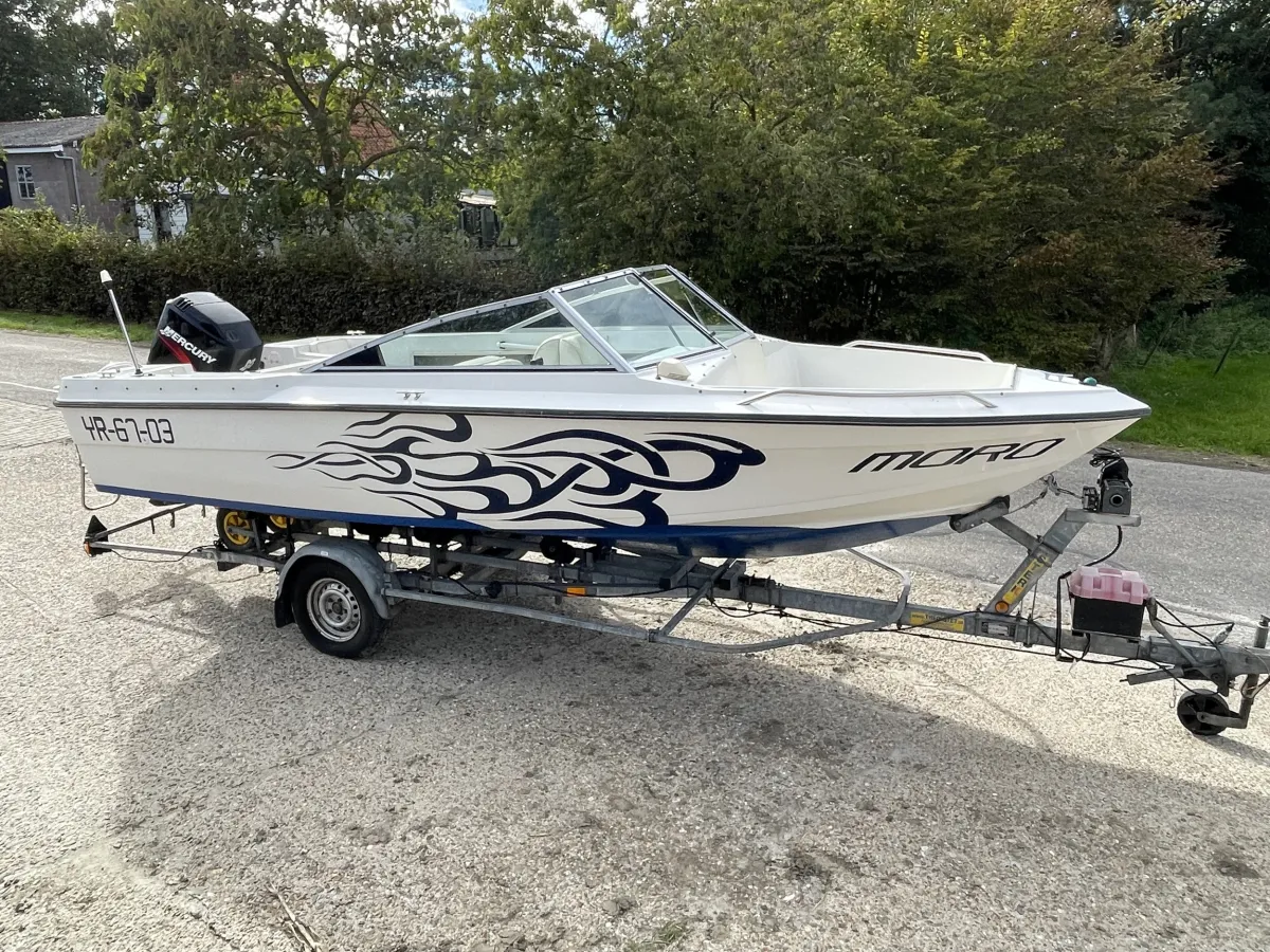 Polyester Speedboat Cobia Bowrider