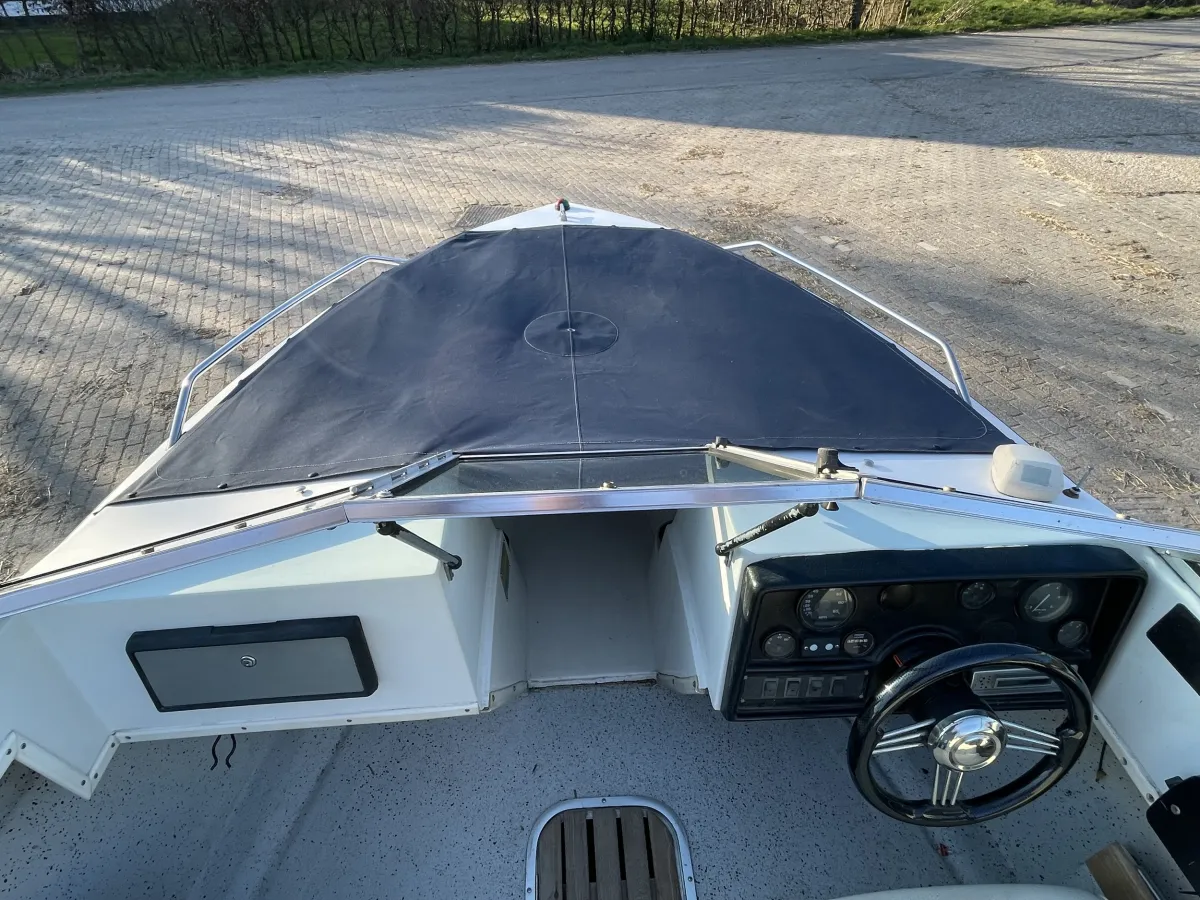 Polyester Speedboat Cobia Bowrider