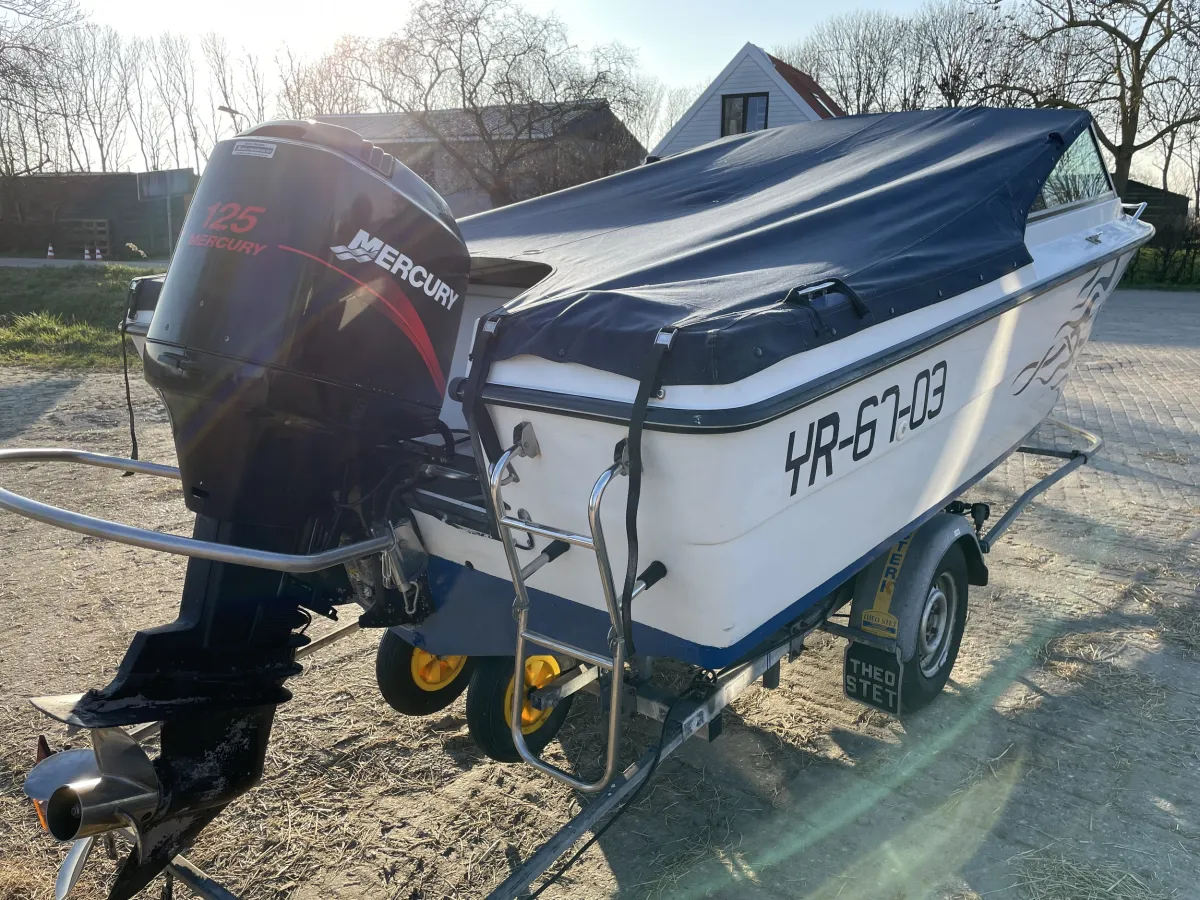 Polyester Speedboat Cobia Bowrider