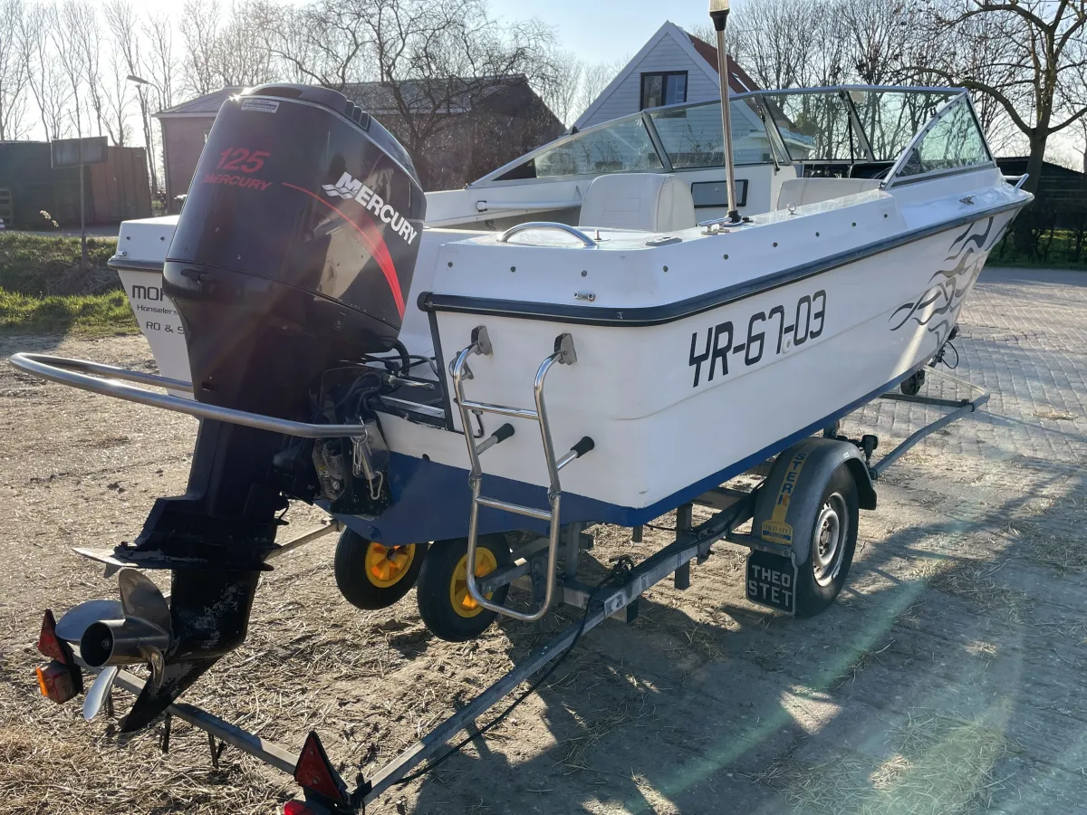 Polyester Speedboat Cobia Bowrider