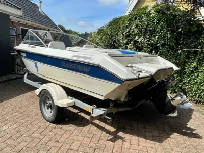 Polyester Speedboat MerCruiser Glasstream 172 Cutlass GXL Photo 4