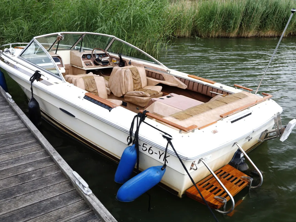 Polyester Speedboat Sea Ray 190