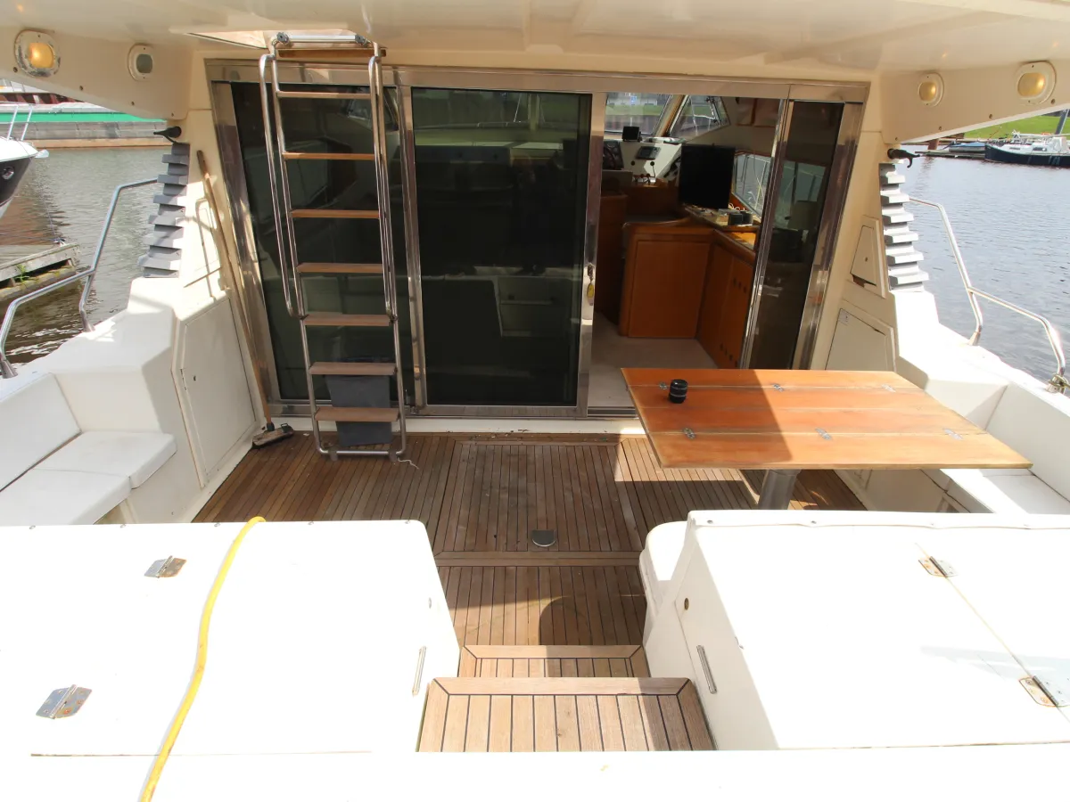 Polyester Motorboat Raffaelli Ouragan 52