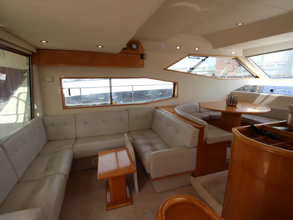 Polyester Motorboat Raffaelli Ouragan 52