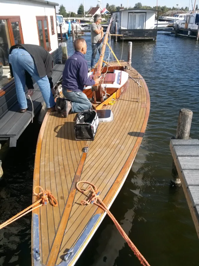 Wood Sailboat Draak H 4