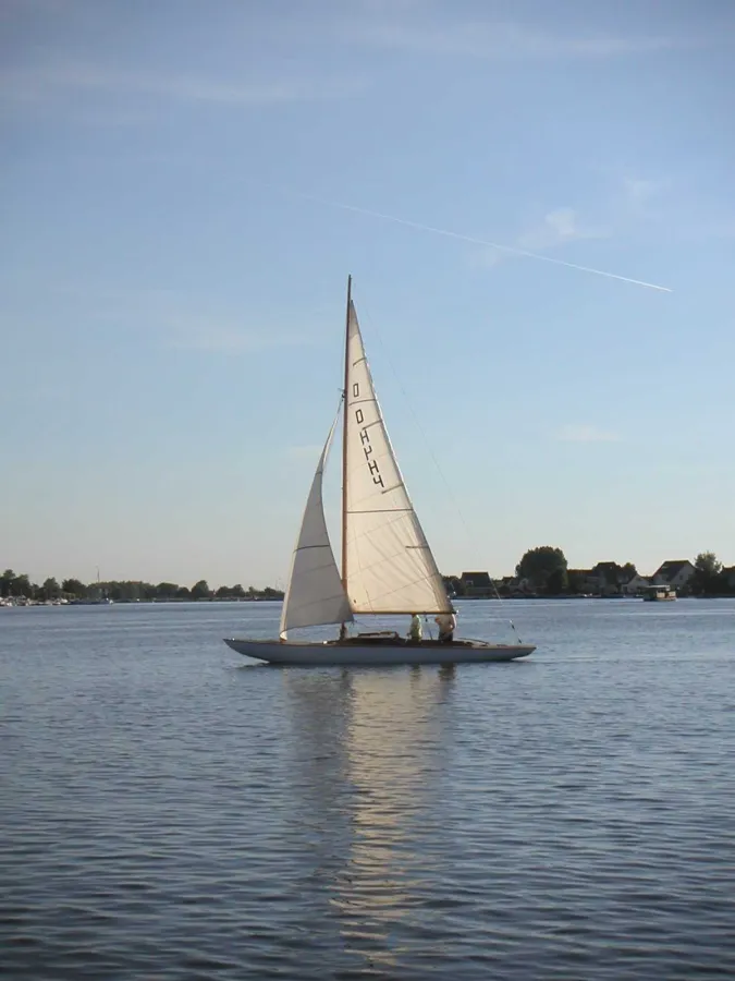 Wood Sailboat Draak H 4