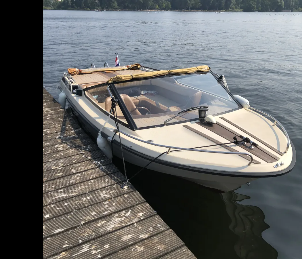 Polyester Speedboat Draco 1800 Suntop