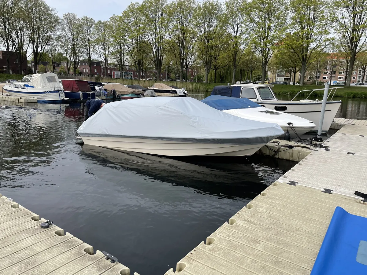 Polyester Speedboat Draco 1800 Suntop