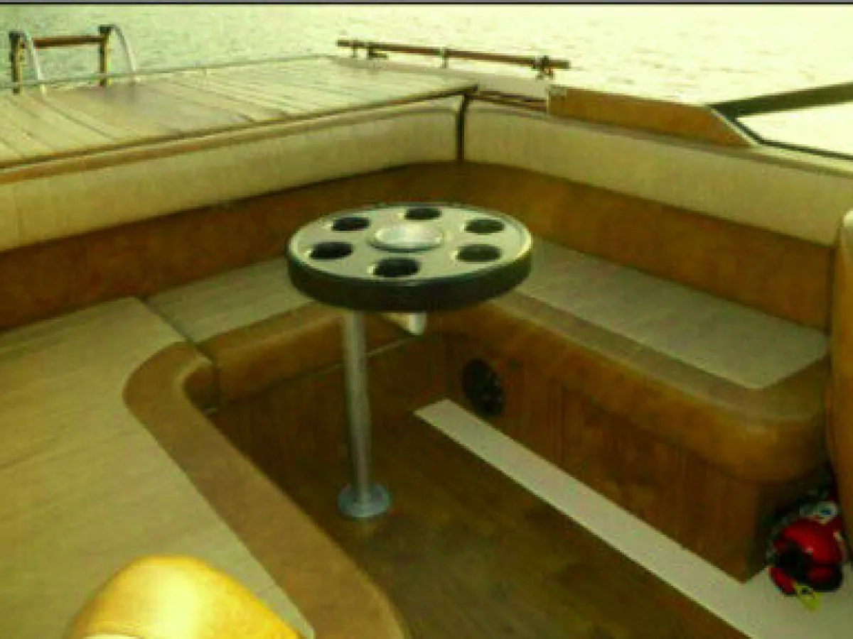 Polyester Speedboat Draco 1800 Suntop