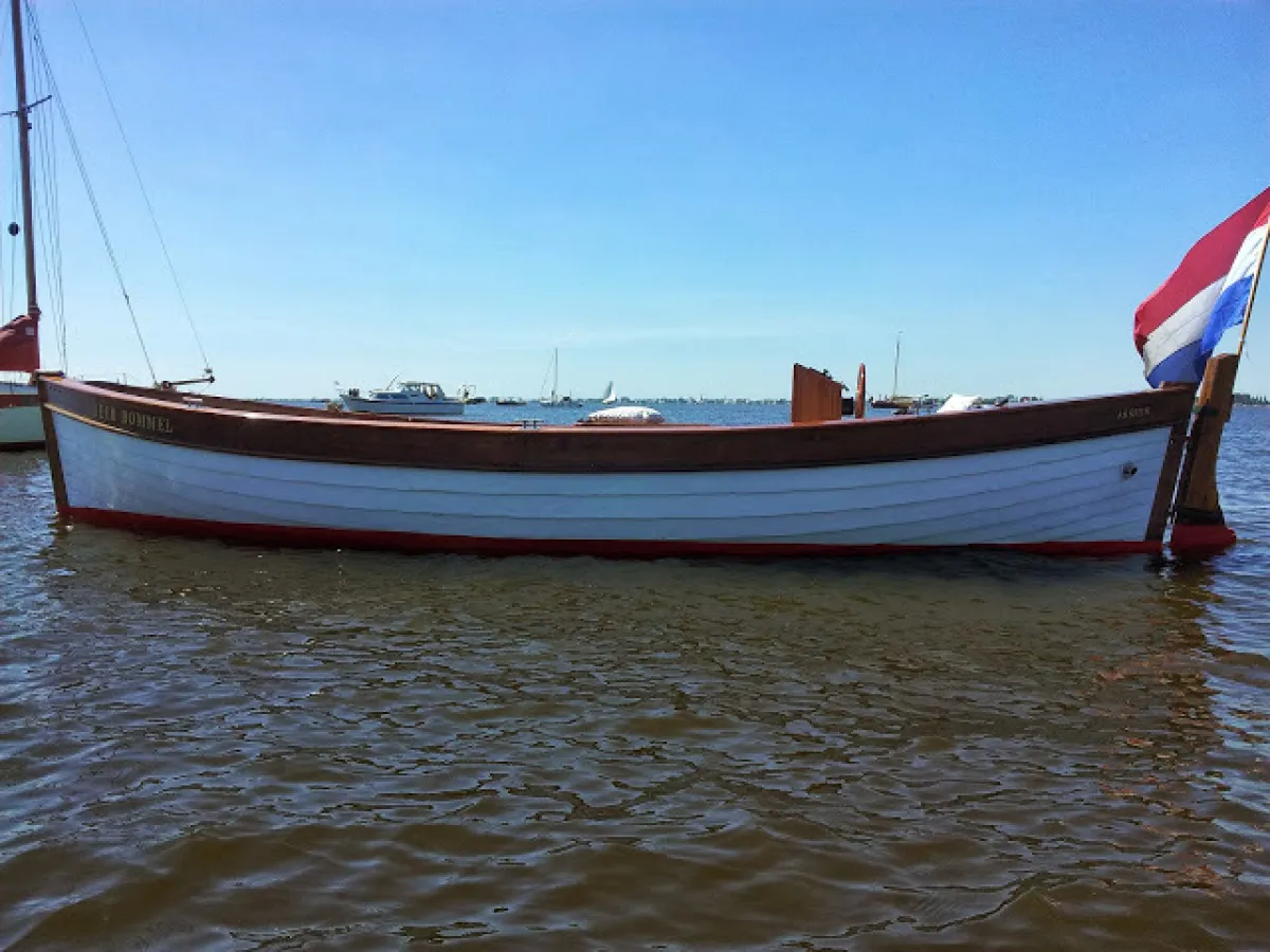 Wood Sloop Lifeboat 800