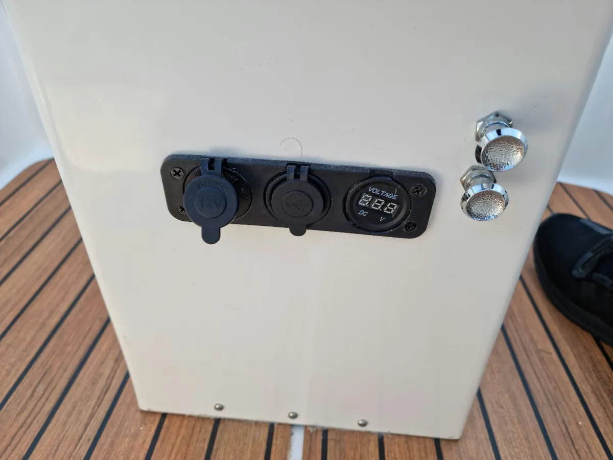 Polyester Sloop Mythos 480