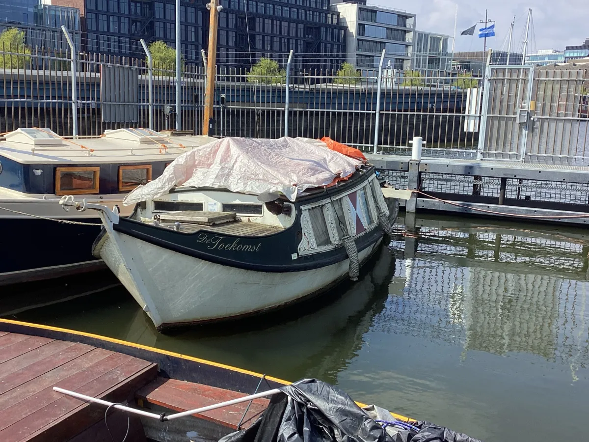 Steel Budgetboat Praam 850