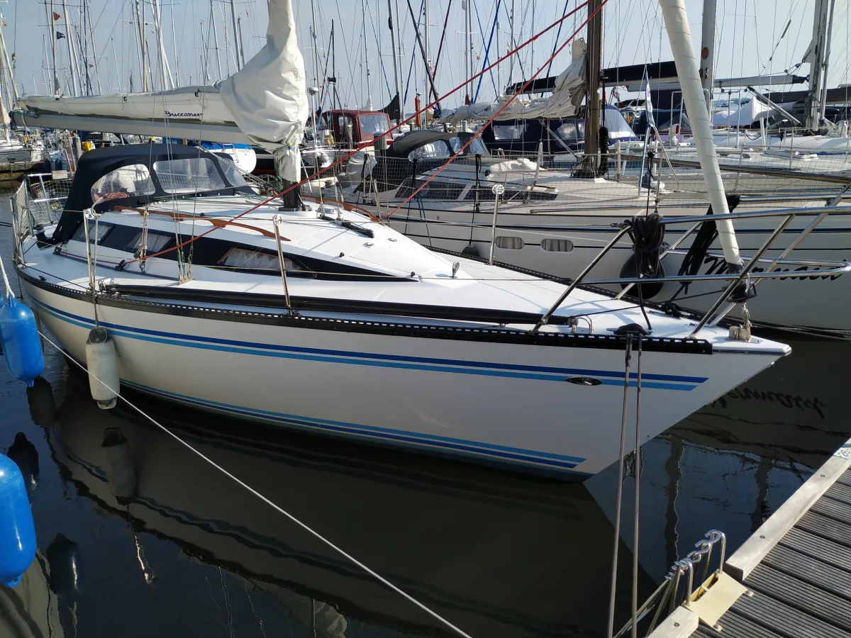 Polyester Sailboat Buccaneer 295