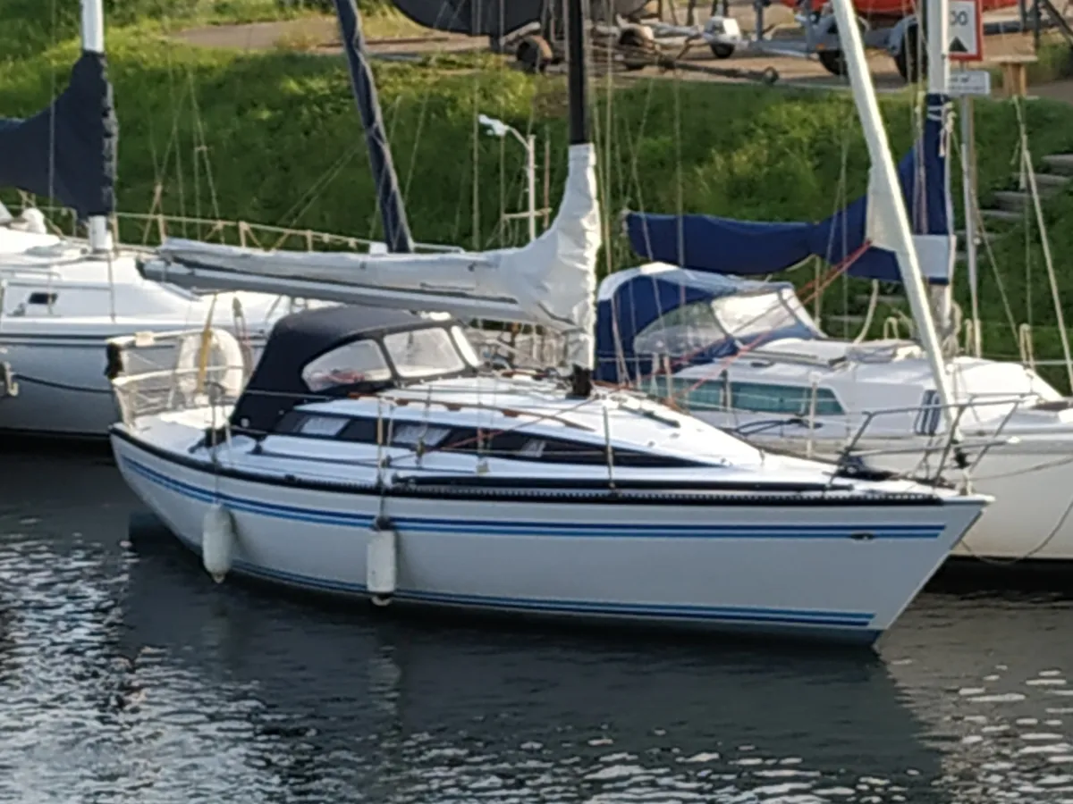 Polyester Sailboat Buccaneer 295