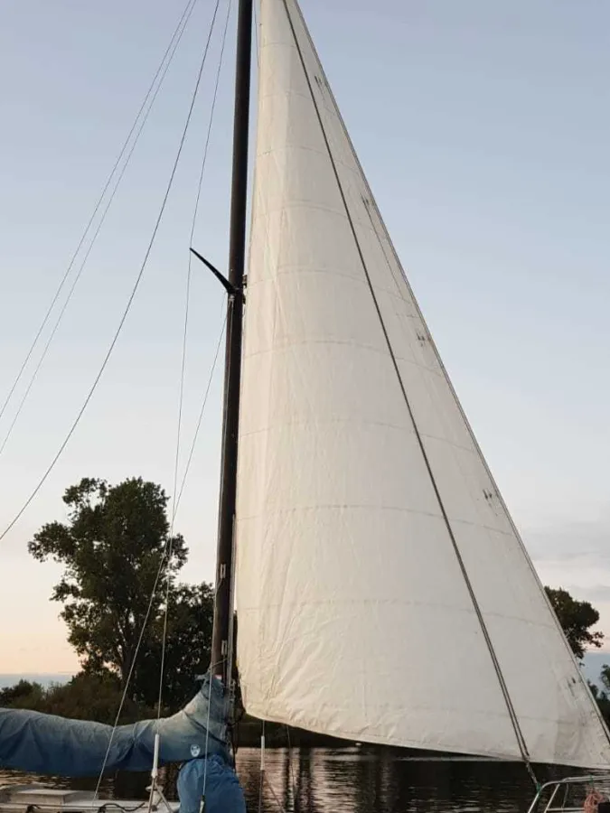 Polyester Sailboat Nantucket 33