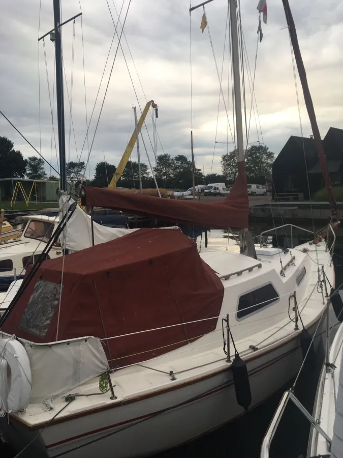 Polyester Sailboat Seamaster 840