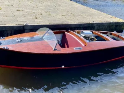 Runabout ChrisCraft Replica