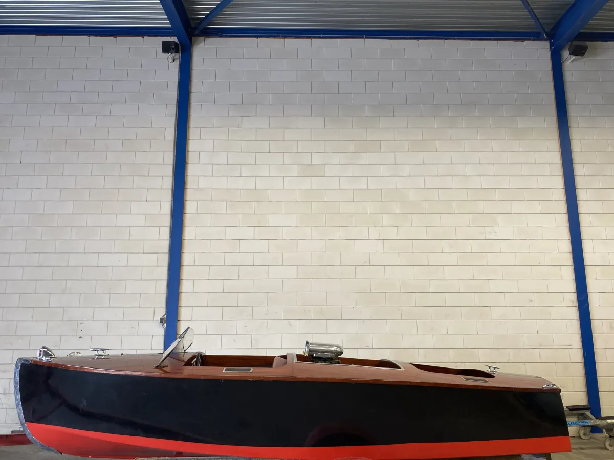 Wood Speedboat Runabout ChrisCraft Replica