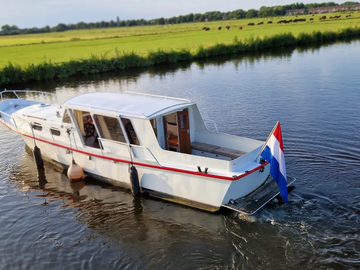 Steel Motorboat Bestevaer 1180