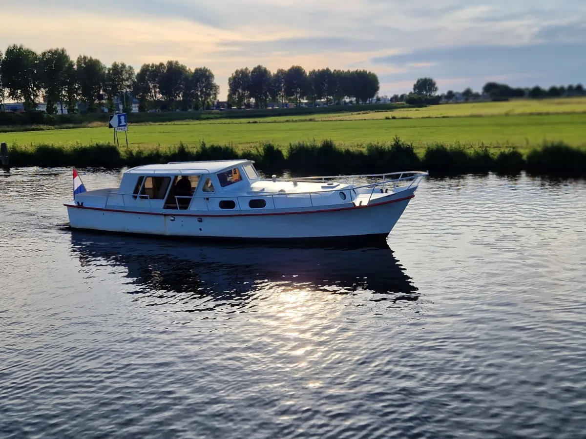 Steel Motorboat Bestevaer 1180