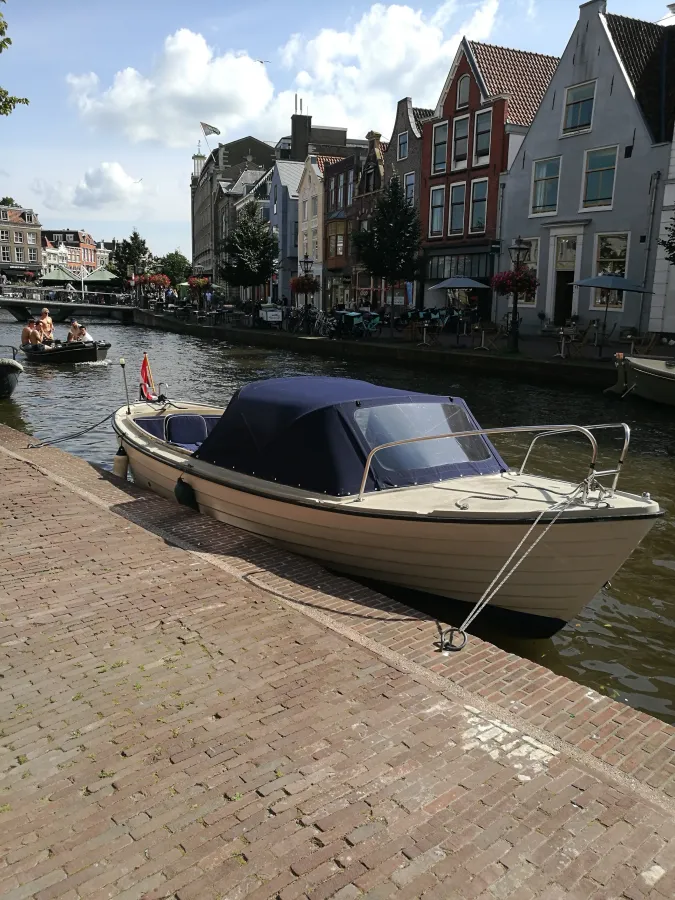 Polyester Sloop Polar 22