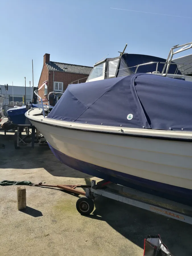 Polyester Sloop Polar 22