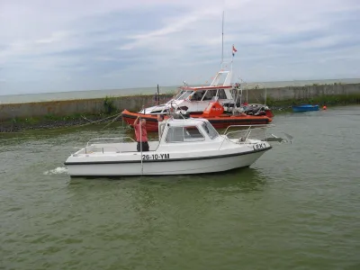 Polyester Motorboat Pirate Boats MI 21 Photo 2