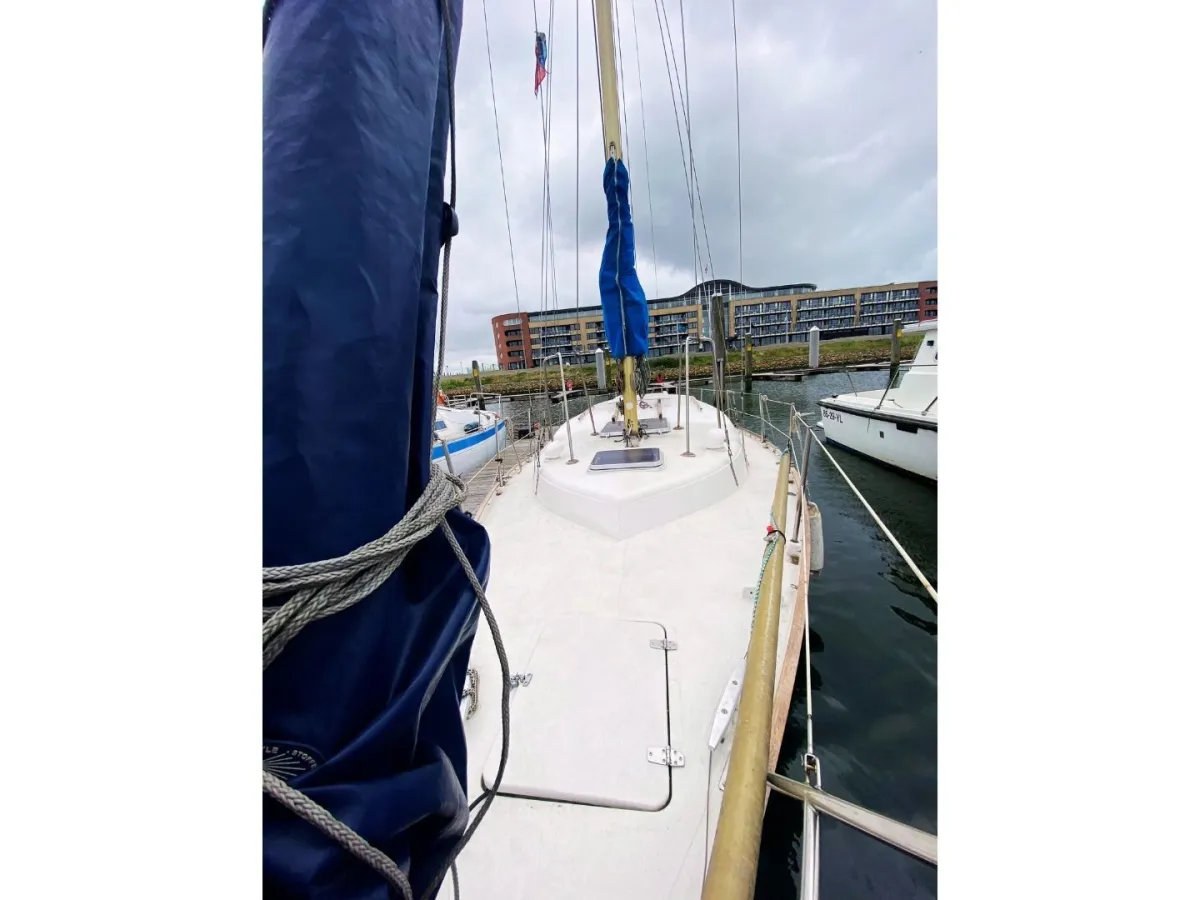 Polyester Sailboat Dufour Arpege