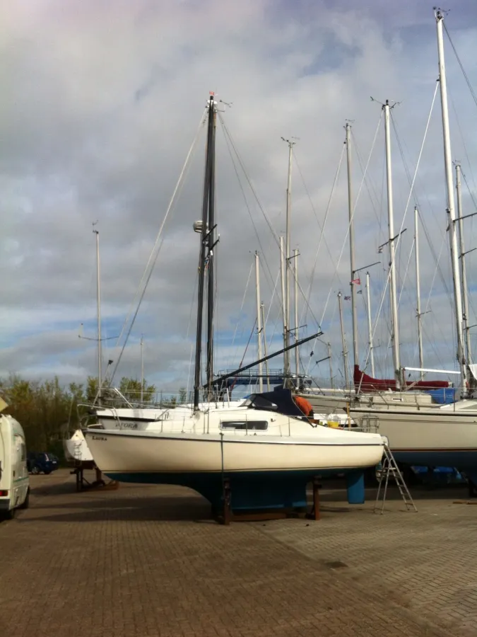 Polyester Sailboat Compromis 720