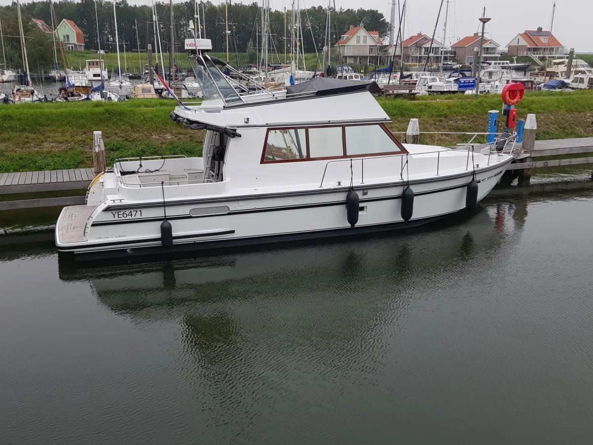 Polyester Motorboat Helka V 1200