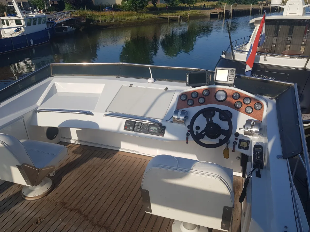 Polyester Motorboat Helka V 1200