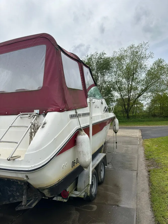 Polyester Motorboat Sea Ray 220 Sundancer