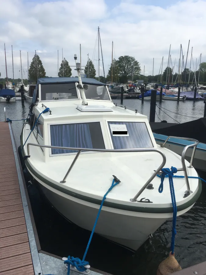 Polyester Motorboat Selco Selqueen