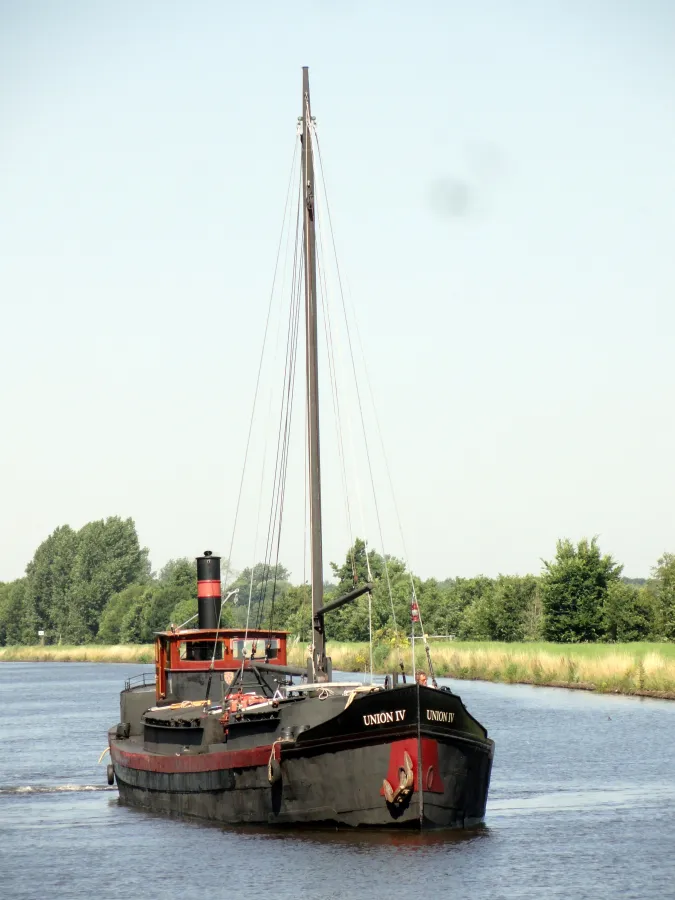 Steel Houseboat Stoombeurtschip 3618