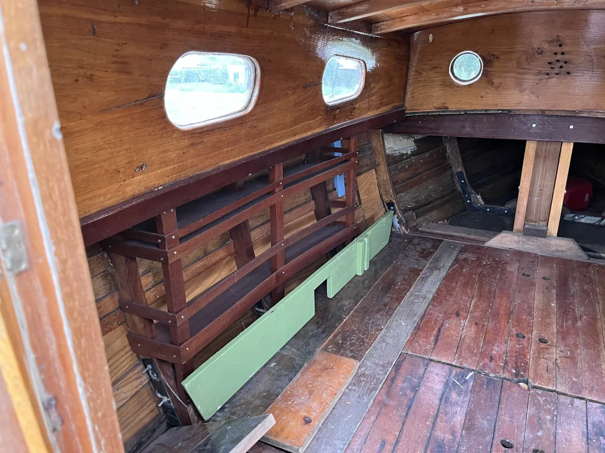 Wood Sailboat Cabin sailboat 600