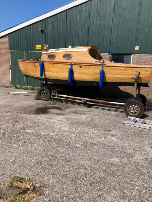 Wood Sailboat Cabin sailboat 600 Photo 12