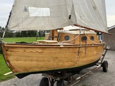 Wood Sailboat Cabin sailboat 600 Photo 21