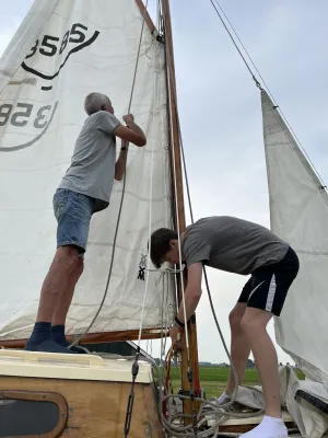 Wood Sailboat Cabin sailboat 600 Photo 25