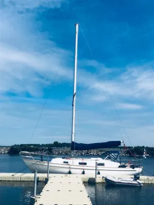 Polyester Sailboat Hallberg Rassy Monsun Photo 28