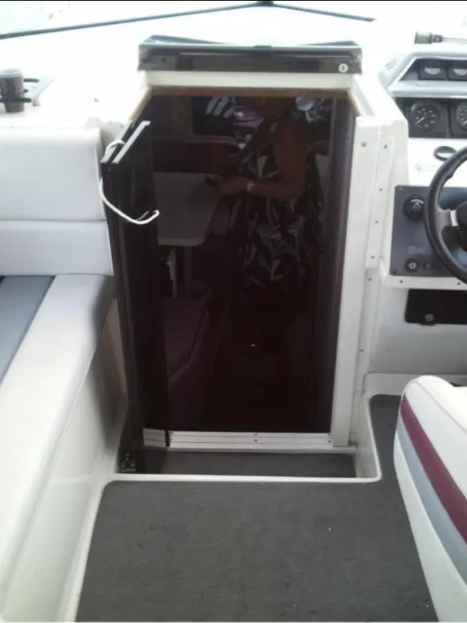 Polyester Speedboat Chaparral Signature 27