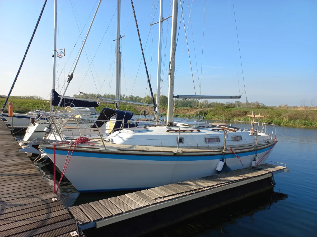 Polyester Sailboat Westerly Konsort