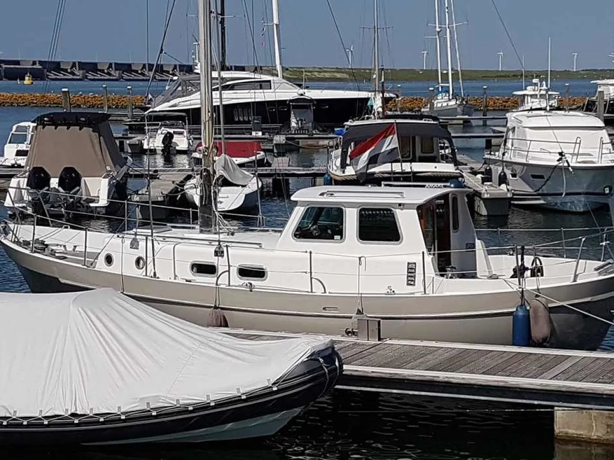 Polyester Sailboat Dartsailer 30