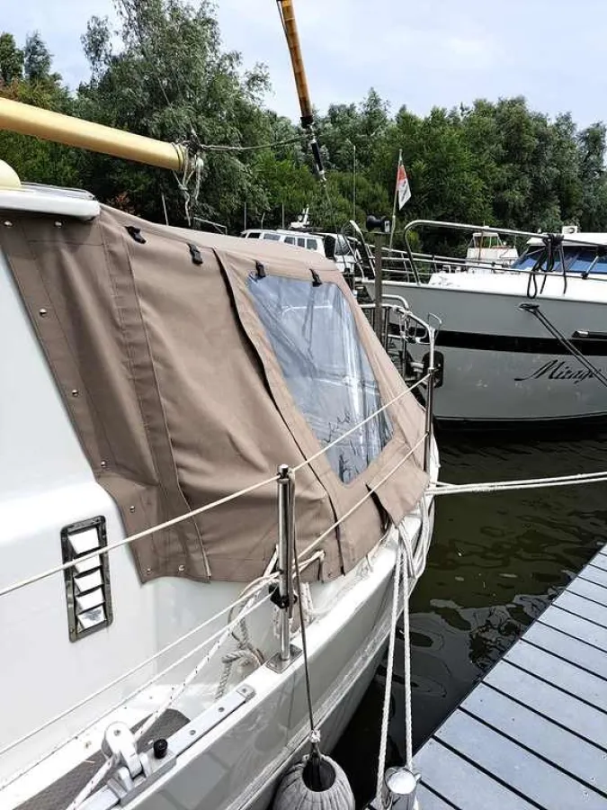 Polyester Sailboat Dartsailer 30