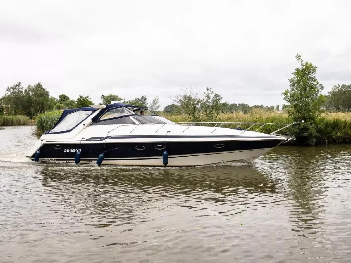 Polyester Motorboat Sunseeker Camargue 46