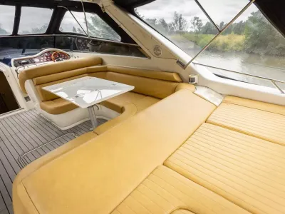 Polyester Motorboat Sunseeker Camargue 46 Photo 7