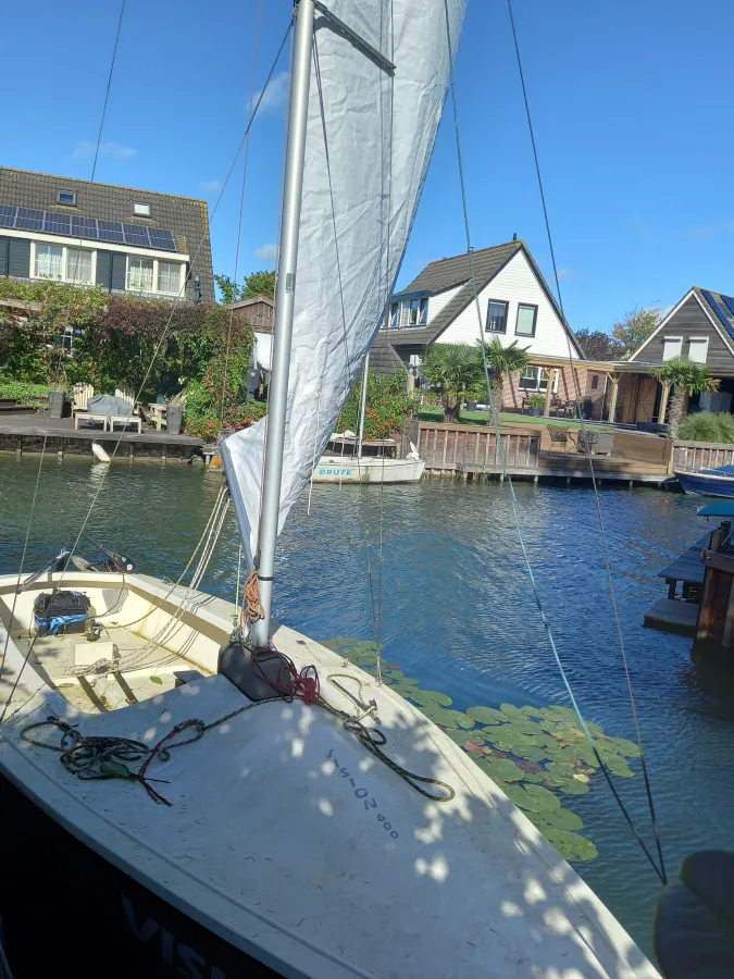 Polyester Sailboat Vision 600