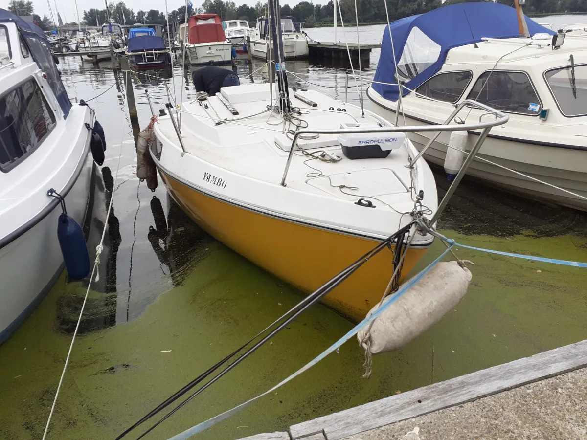 Polyester Zeilboot Jeanneau Flirt