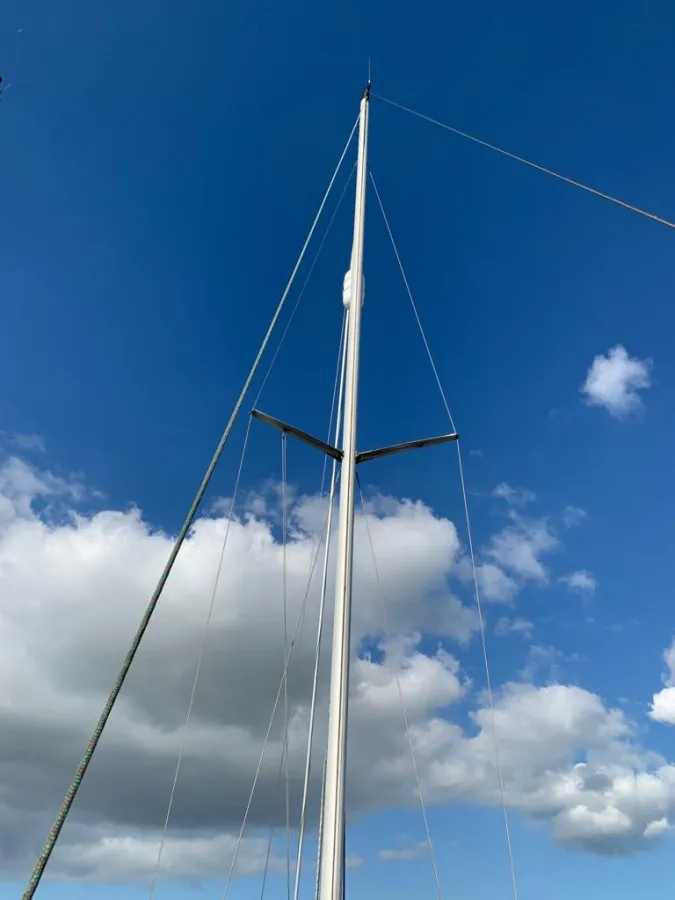 Polyester Sailboat Bavaria 30