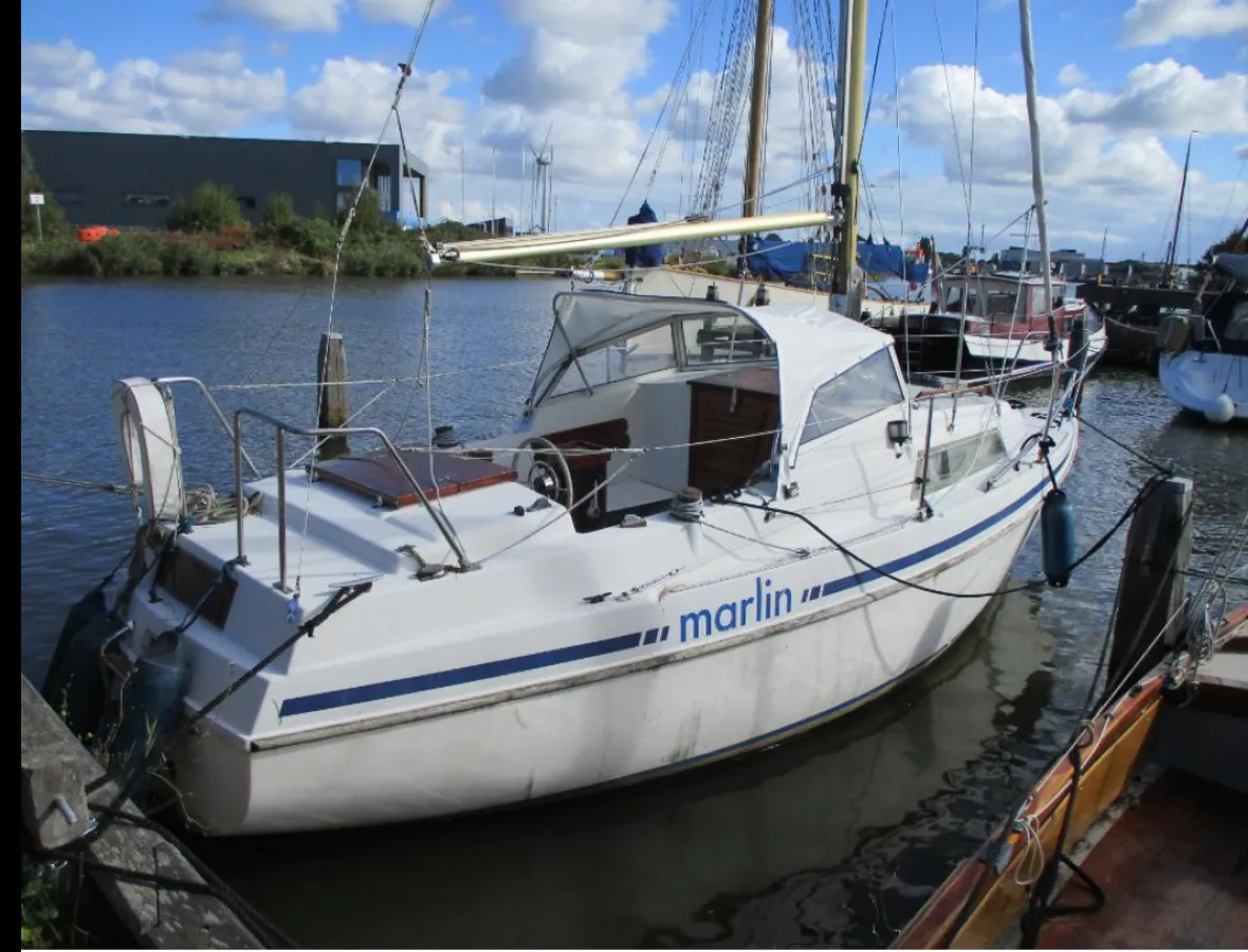 Polyester Sailboat Neptun 26